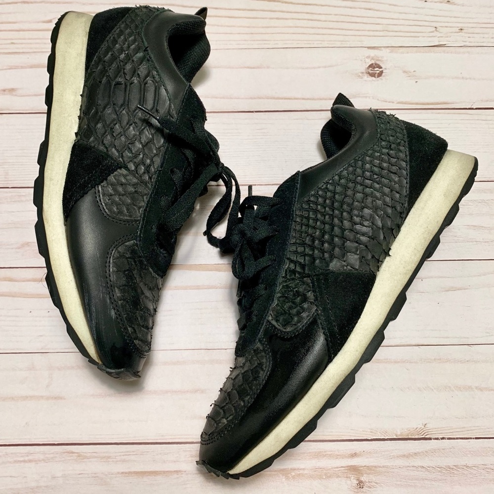 🖤Zara Leather Snake Black Sneakers🖤
